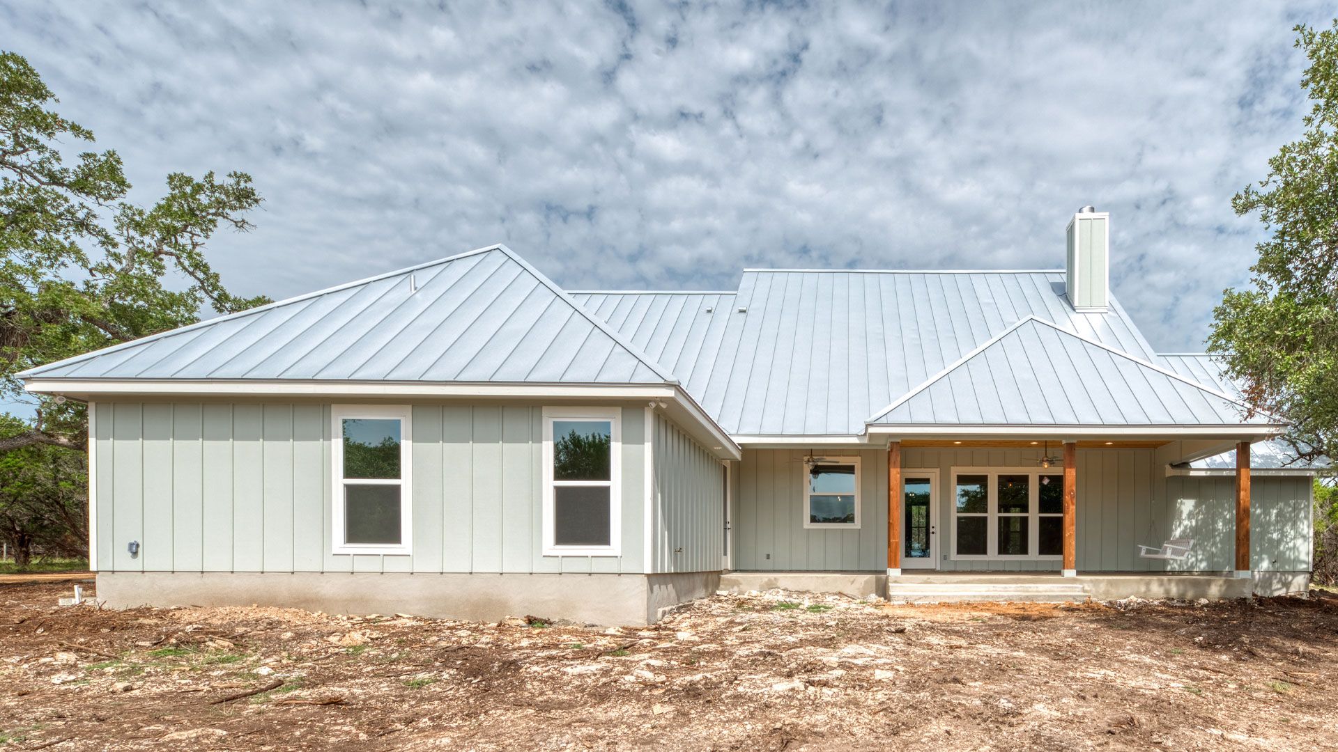 Kendalia Texas contemporary farmhouse features 5 bedrooms, 3.5 baths
