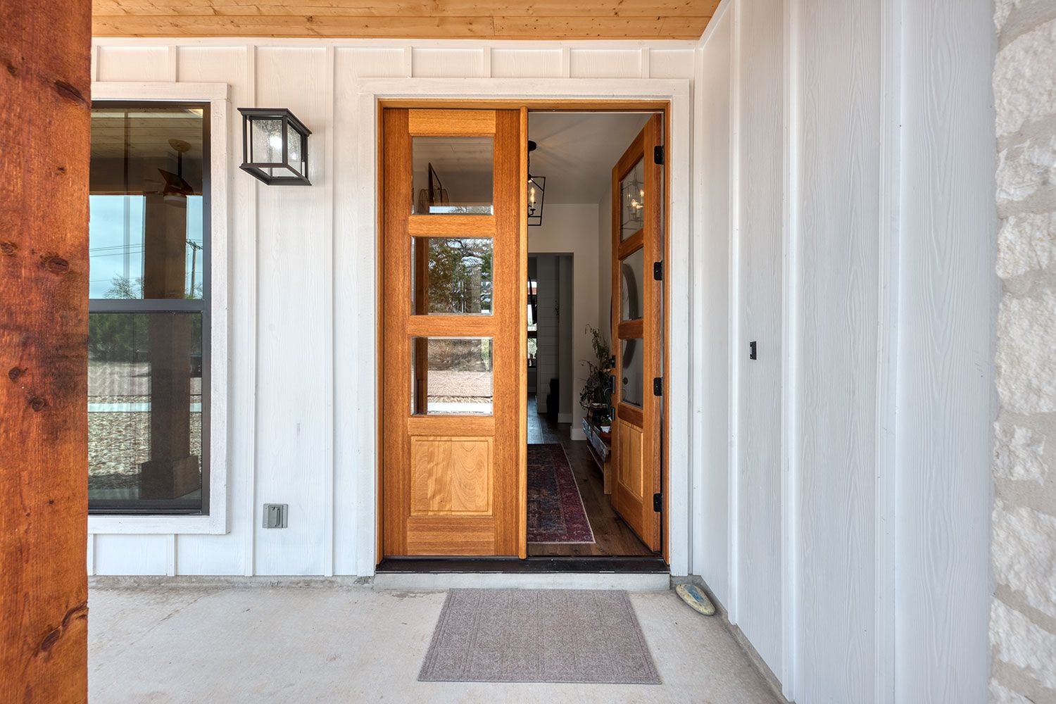 4 bedroom, 4 full bathrooms, 2 – ½ baths, 3 Car garage 1 study, Boerne Texas