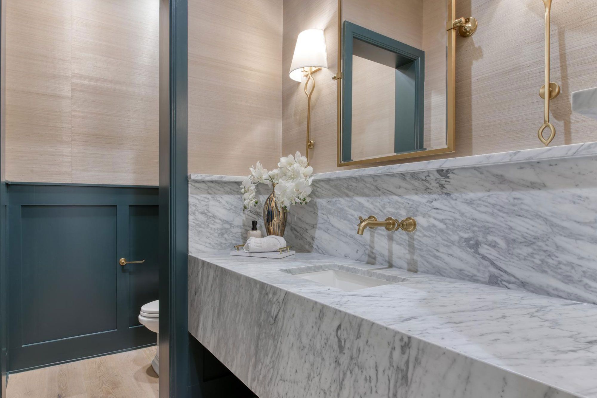 4 bedroom, 4 full bathrooms, 2 – ½ baths, 3 Car garage 1 study, Boerne Texas