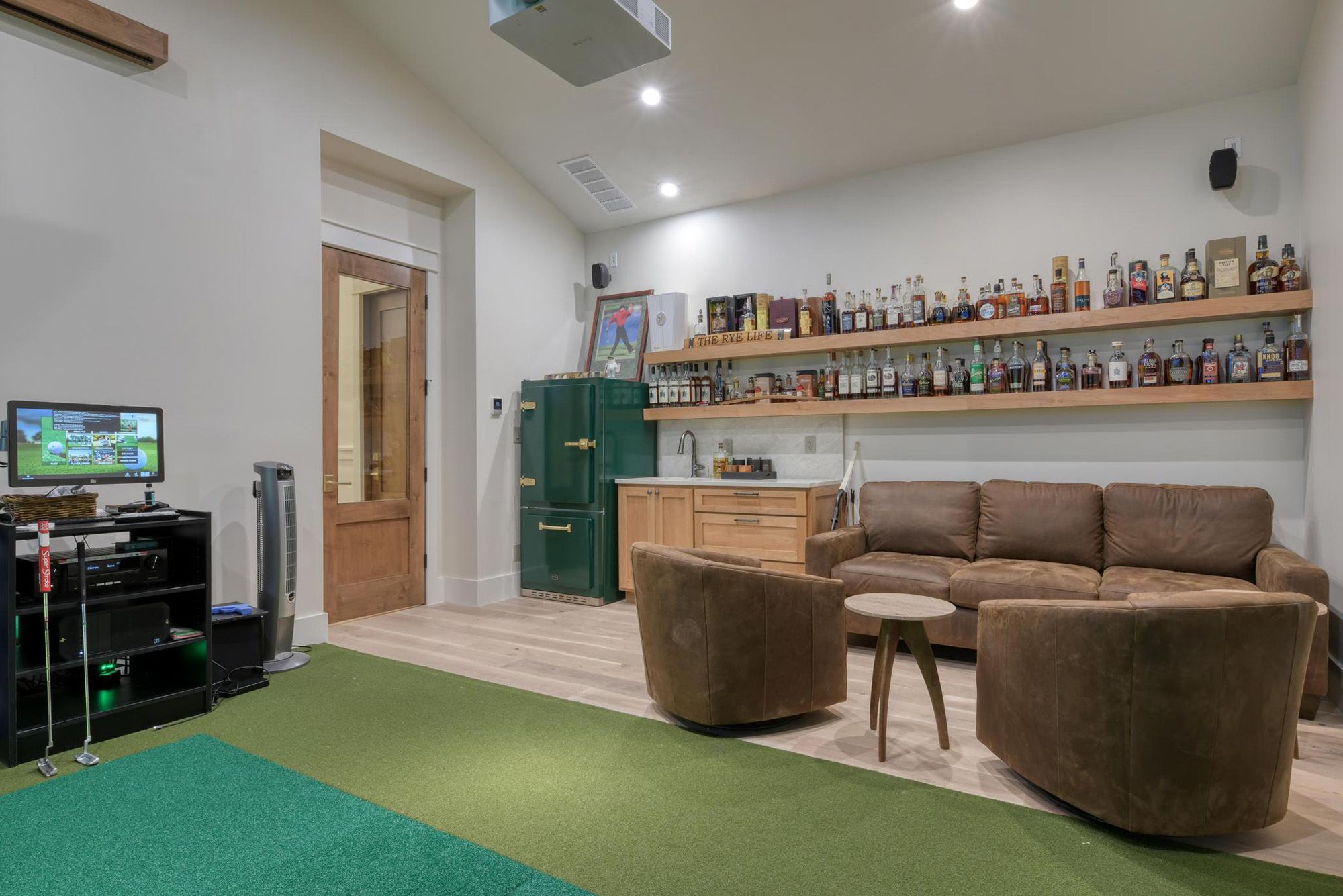 This gorgeous home has 7 bedrooms, 7 ensuite bathrooms, 2- ½ baths and a 4-car garage, Waring, Welfare, Texas