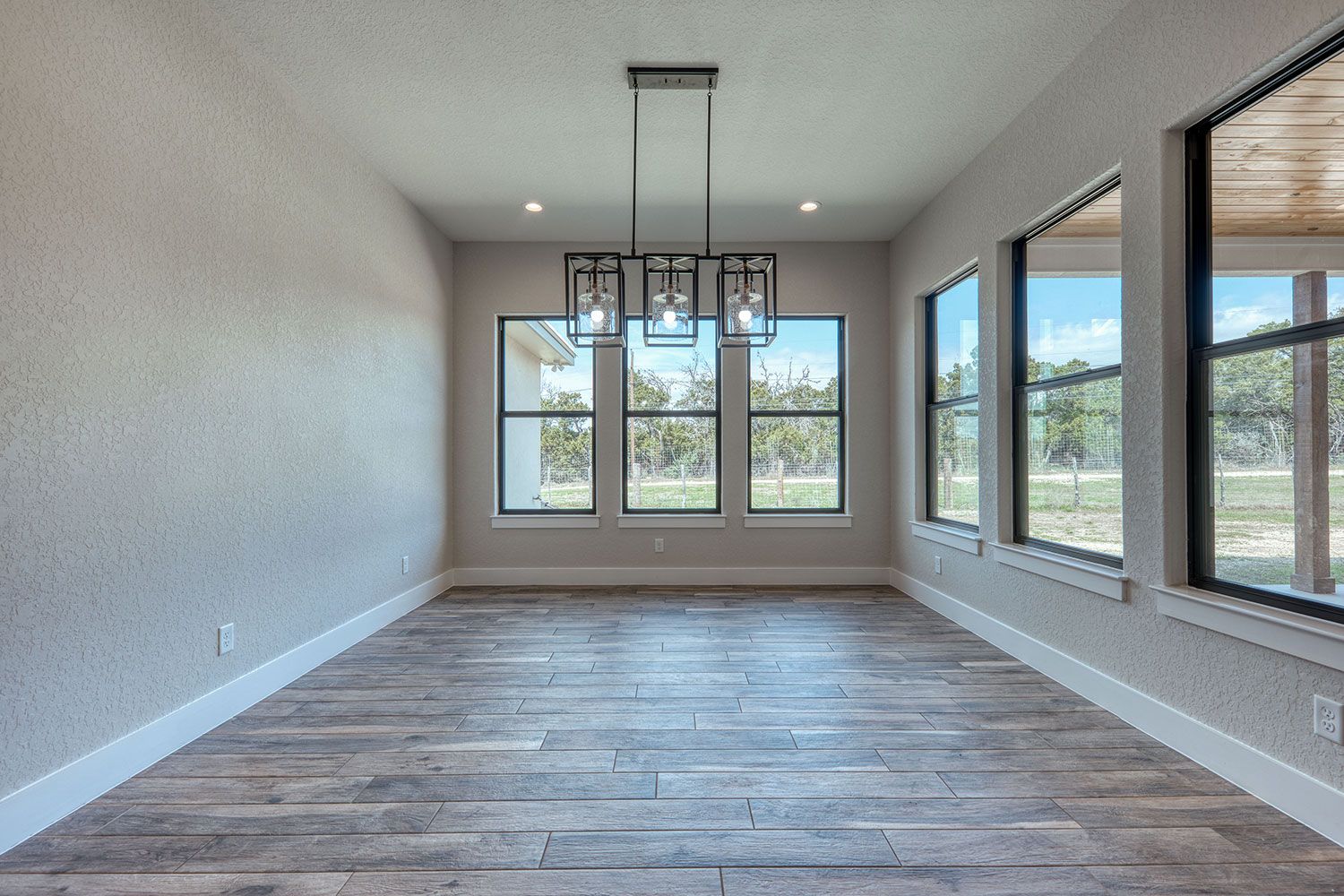 3 bedroom, 3½ baths, Boerne Texas home