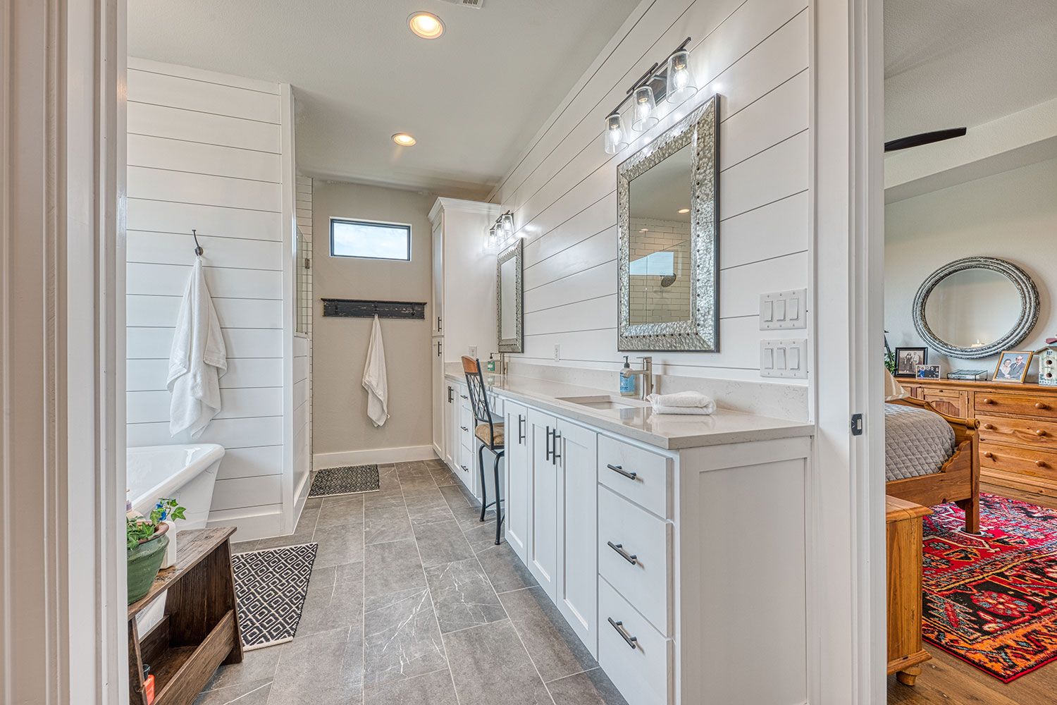 Wolff Custom Bathrooms