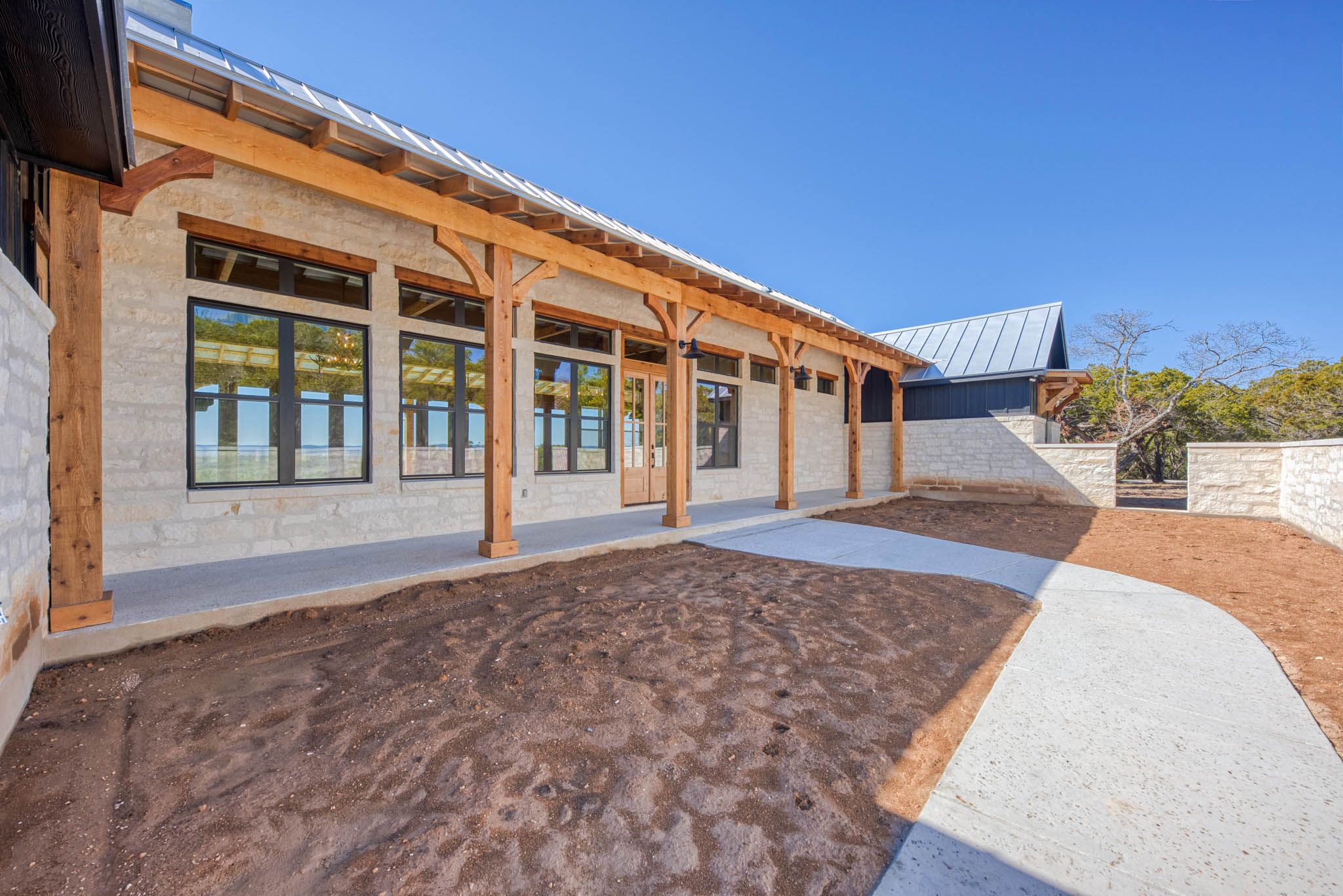 4 bedroom, 4 full bathrooms, 2 – ½ baths, 3 Car garage 1 study, Boerne Texas