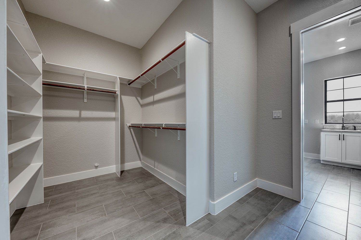 Wolff Custom closet design