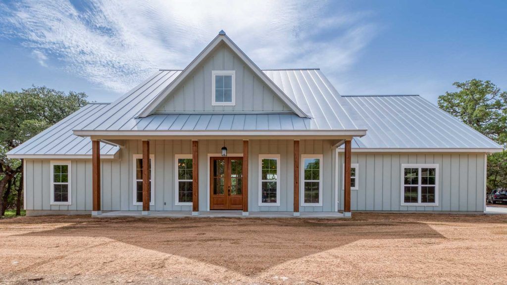 Kendalia Texas contemporary farmhouse features 5 bedrooms, 3.5 baths