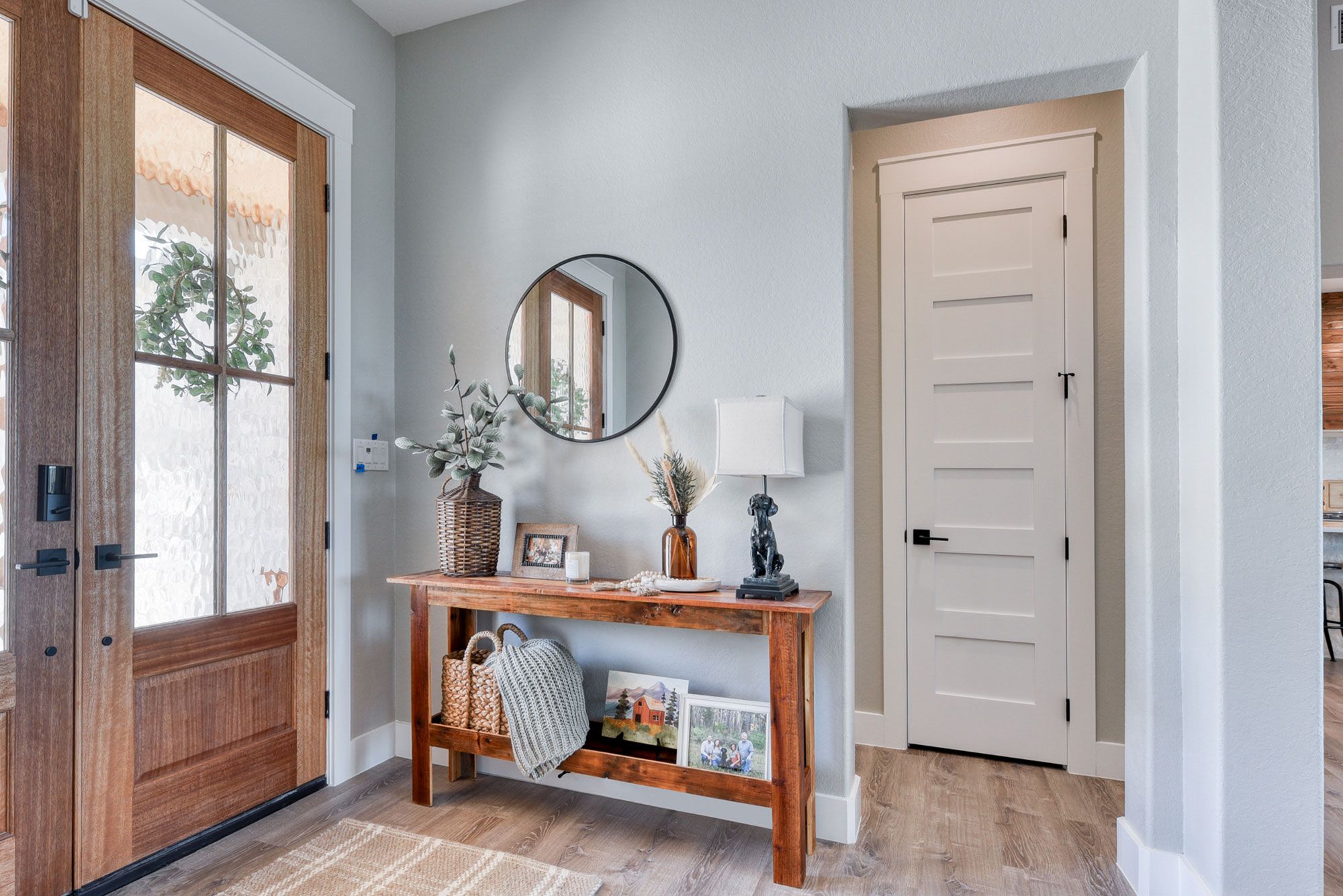 3 bedrooms and 2 1/2 baths Hill Country home. Open floor plan. Breathtaking views. Kendalia, Texas