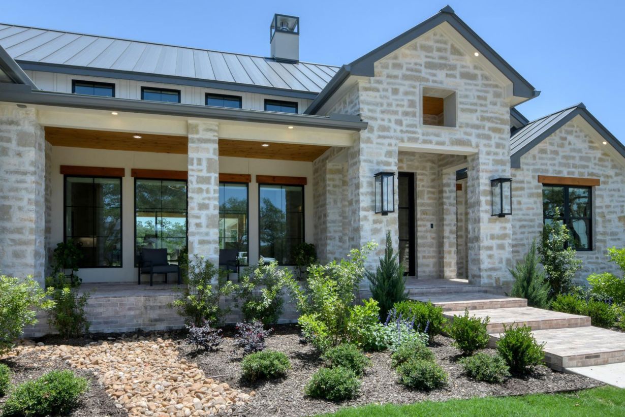 4 bedroom, 4 full bathrooms, 2 – ½ baths, 3 Car garage 1 study, Boerne Texas